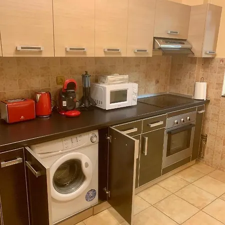 Jad - Family - - Zorilor Lägenhet Braşov